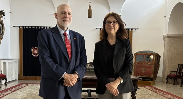 Embajador de Colombia efectúa visita de cortesía a alta diplomática portuguesa