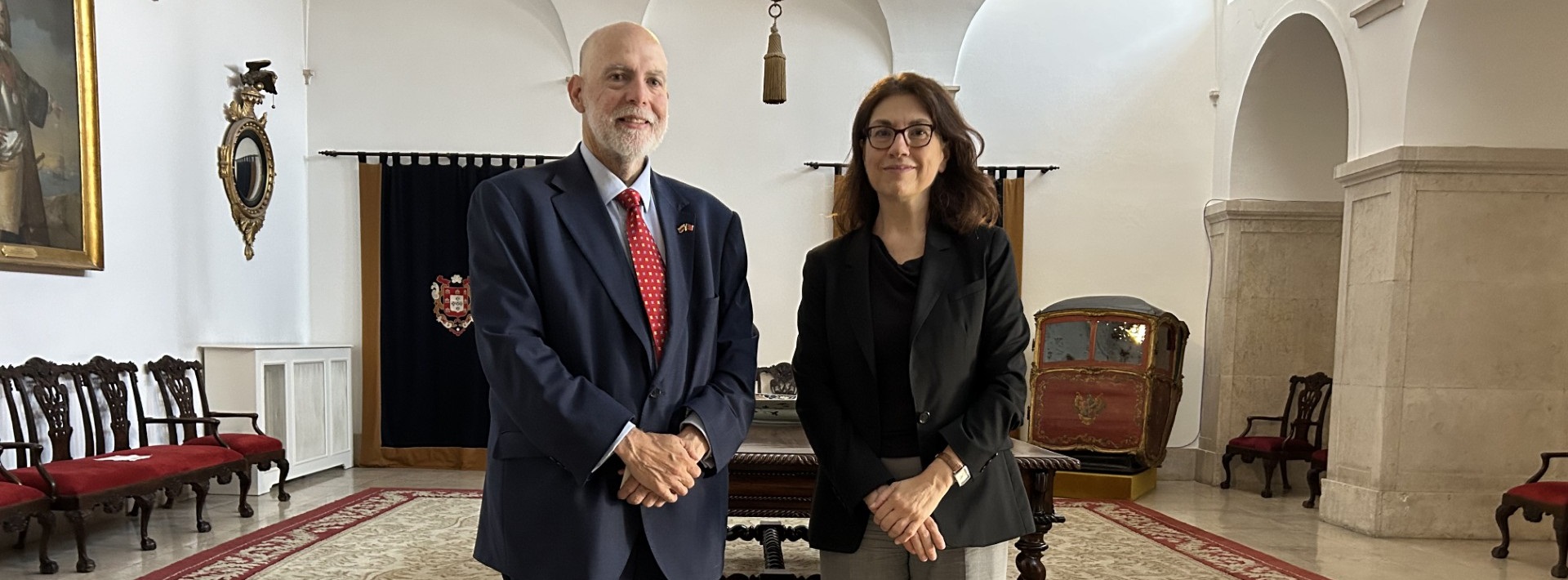 Embajador de Colombia efectúa visita de cortesía a alta diplomática portuguesa