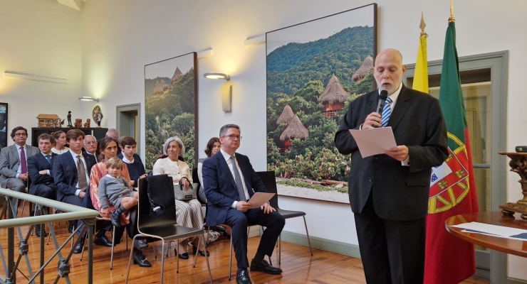 El Embajador de Colombia en Portugal condecoró a dos ciudadanos portugueses