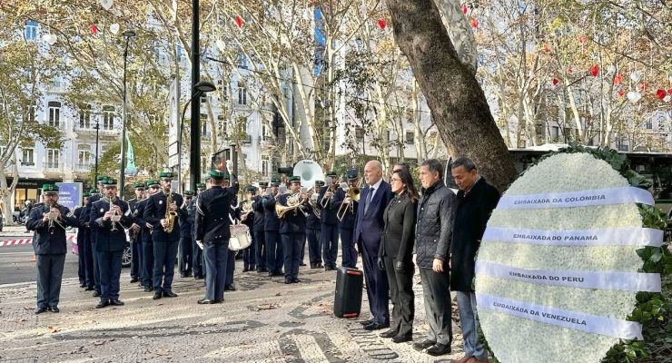 Países bolivarianos honran memoria del Libertador en Lisboa