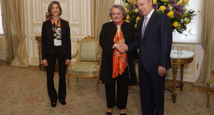 Presidente Santos recibió cartas credenciales de la Embajadora de Portugal en Colombia